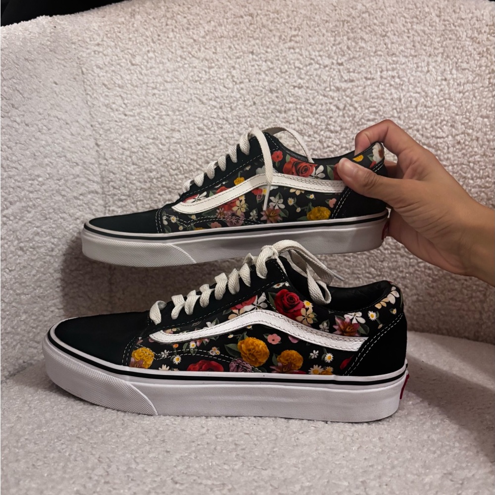 Vans Women's Black Floral Sneakers